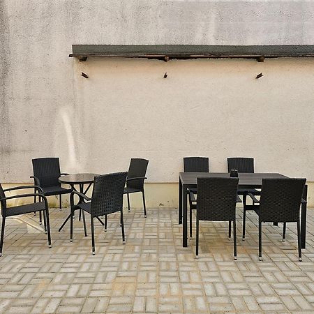 Schoene Ferienwohnung 78M2, 3 Schlafzimmer, 2 Baeder, Zentrumnah, 1Og Erfurt Kültér fotó
