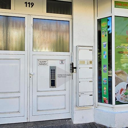 Schoene Ferienwohnung 78M2, 3 Schlafzimmer, 2 Baeder, Zentrumnah, 1Og Erfurt Kültér fotó