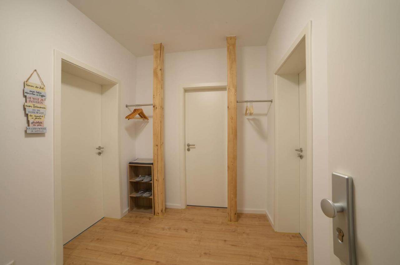 Schoene Ferienwohnung 78M2, 3 Schlafzimmer, 2 Baeder, Zentrumnah, 1Og Erfurt Kültér fotó