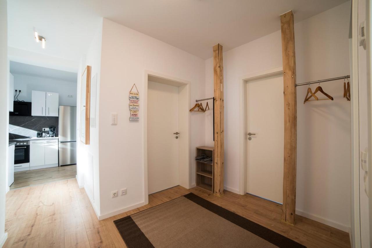 Schoene Ferienwohnung 78M2, 3 Schlafzimmer, 2 Baeder, Zentrumnah, 1Og Erfurt Kültér fotó