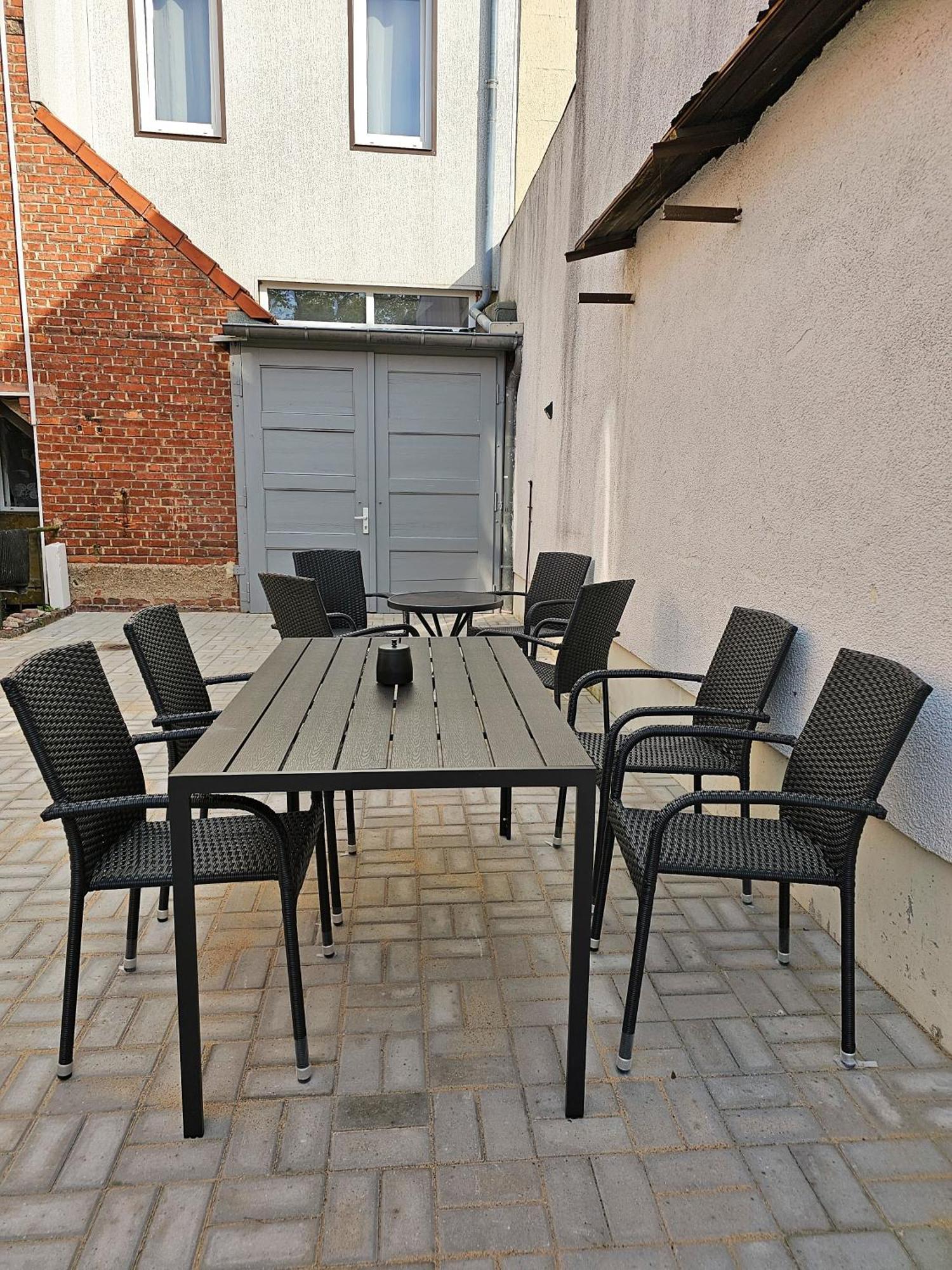 Schoene Ferienwohnung 78M2, 3 Schlafzimmer, 2 Baeder, Zentrumnah, 1Og Erfurt Kültér fotó