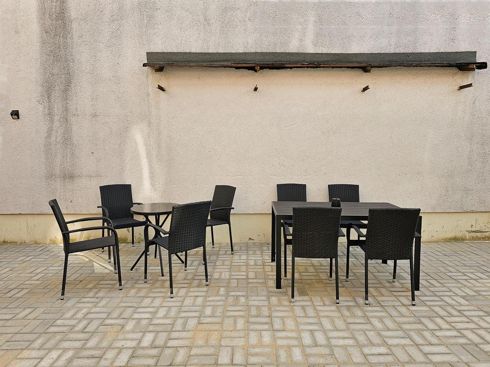 Schoene Ferienwohnung 78M2, 3 Schlafzimmer, 2 Baeder, Zentrumnah, 1Og Erfurt Kültér fotó